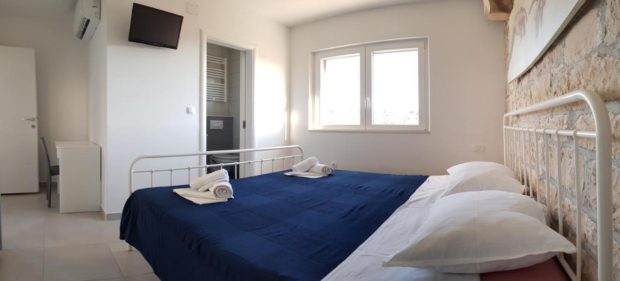 Holiday Home Gustirna Selca  Kamer foto